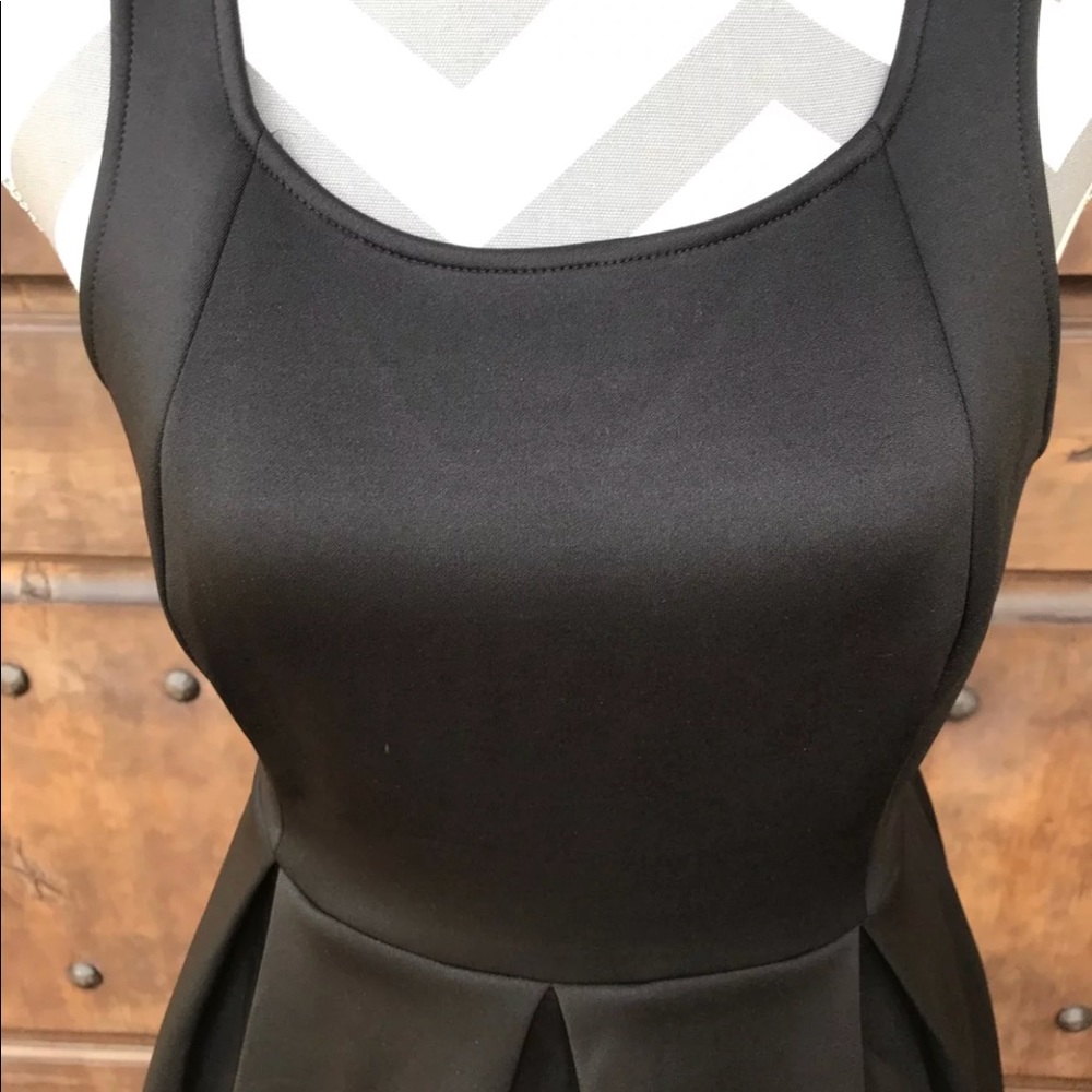 EXPRESS DRESS - Picture 2 of 7